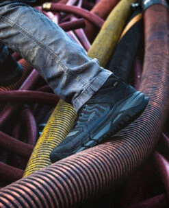 Keen Men's Kansas City Waterproof Mid (Carbon-Fiber Toe) | Black/Gun Metal -Keen 1025695 PDP LeftImage