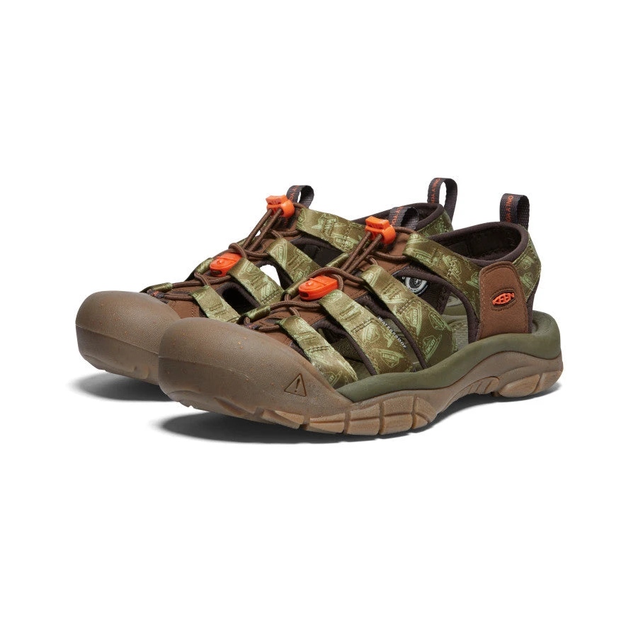 Keen Men's Newport Retro X Smokey Bear | Smokey Bear/Military Olive 2 Keen Men's Newport Retro X Smokey Bear | Smokey Bear/Military Olive - Image 2
