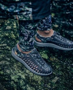 Keen Men's UNEEK Sneaker X ELNEST | Yakushima Forestra Camo -Keen KEEN M UNEEKxElnest Lifestyle PDP Single Left NoLogo