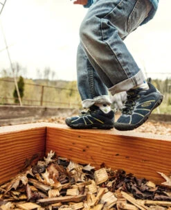 Keen Little Kids' Chandler 2 CNX Sneaker | Black Iris/Evening Primrose -Keen KidsChandler2Lifestyle3 e9779eba 5df9 4b26 a142 4689febcab02