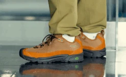 Men's Ouray Hiking Shoe X Hiker's Depot | Toasted Coconut/Keen Maple -Keen Lifestyle1Mens