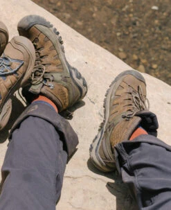 Keen Men's Targhee Vent Mid | Olivia/Bungee Cord 12 Keen Men's Targhee Vent Mid | Olivia/Bungee Cord -Keen MTargheeVentMidLifestylePDPLeft