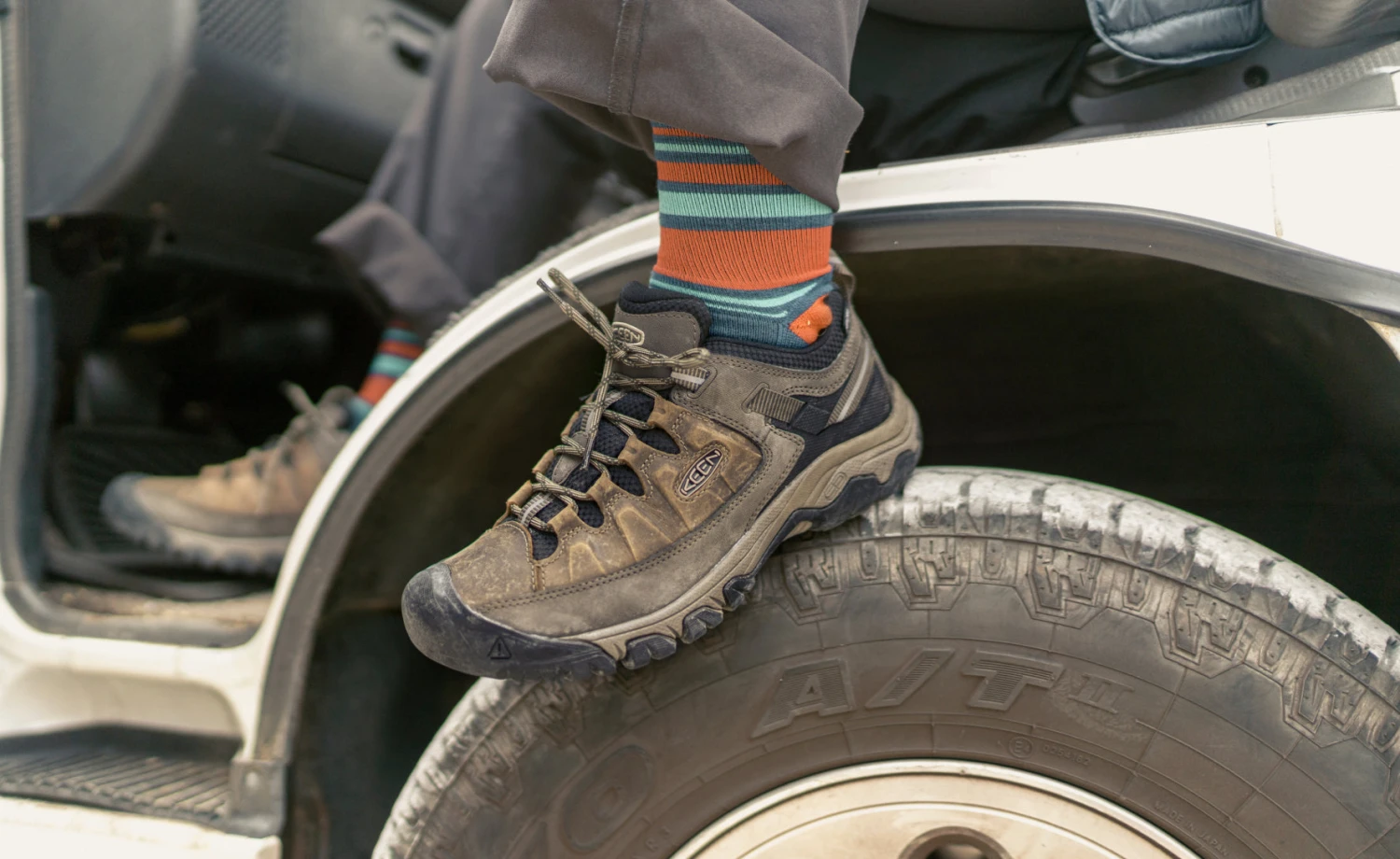 Keen Men's Targhee III Waterproof | Black Olive/Golden Brown 5 Keen Men's Targhee III Waterproof | Black Olive/Golden Brown - Image 5