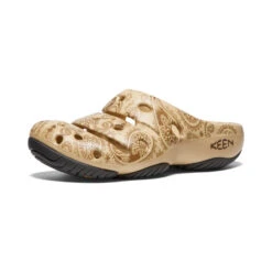 Keen Women's Yogui Arts Clog X THC | Caffe Latte Paisley -Keen e9d7cf540559fbd9a5d9aca2c82c60408f033784